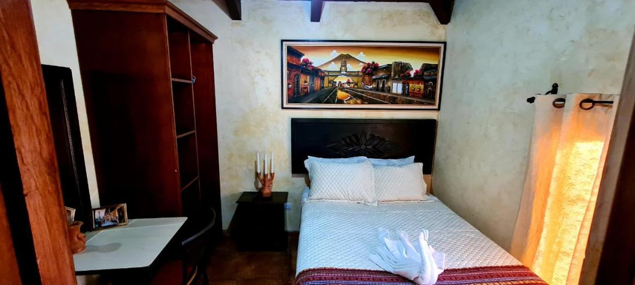 Hotel Casa Real Antigua Exterior photo